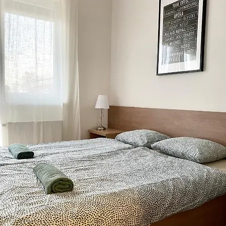 Apartment Rose Gold Wellness *